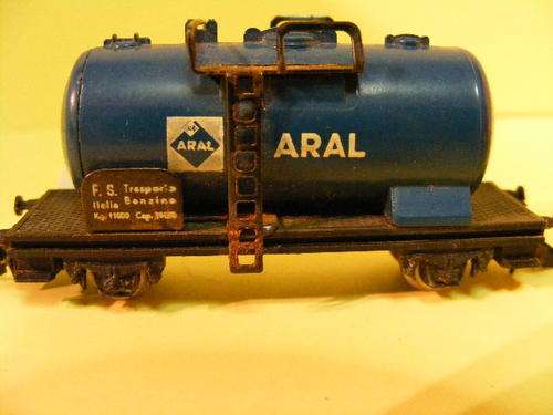 Lima N-Scale Tank Wagon