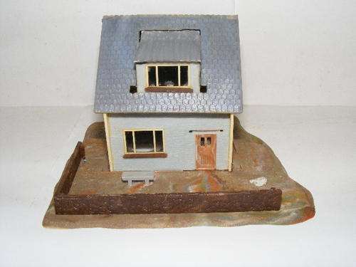 HO Faller Cottage