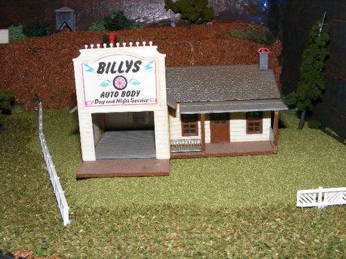 HO Building "Billy's Auto Body Shop"