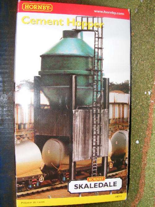 Hornby Skaledale Ho Cement Hopper  (Boxed)