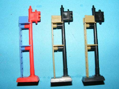 HO Signals X 3.