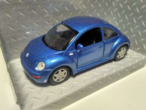 VOLKSWAGEN NEW BEETLE