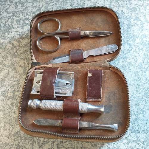 Vintage Shaving kit