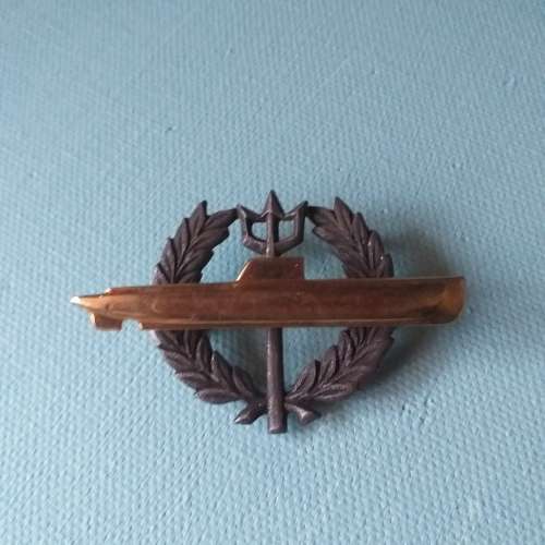 SA Submarine breast badge all pins