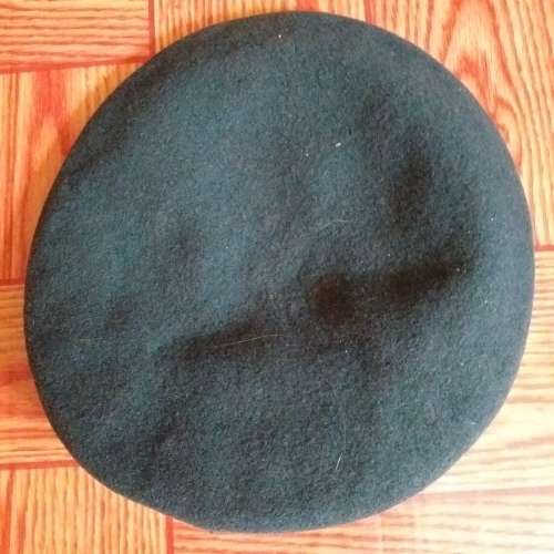 Infantry Beret, all pins intact size 57cm.