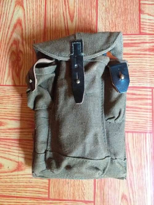 Russian AK47 Magazine Pouch , with magazine`s.