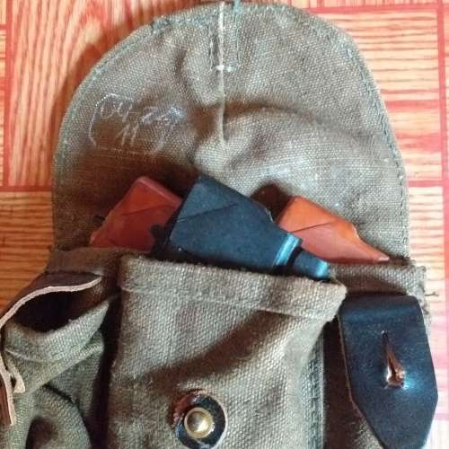 Russian AK47 Magazine Pouch , with magazine`s.