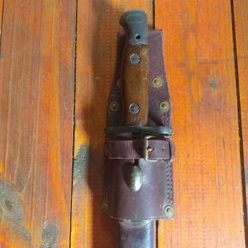 1907 SAP Sanderson bayonet, Scabbard and Frog.