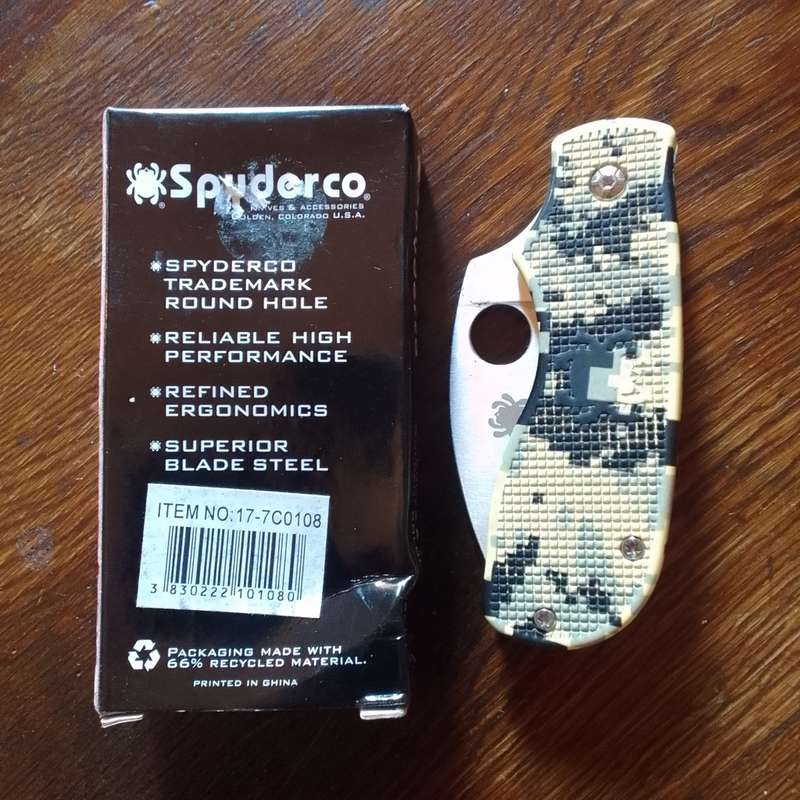 Spyderco Camo .