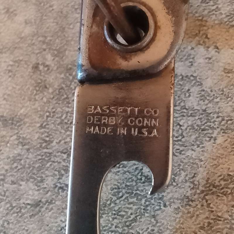 Vintage pocket knives.