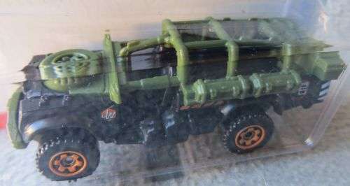 **MATCHBOX**SAHARA SURVIVOR**JURASSIC WORLD**MINT IN PACK**