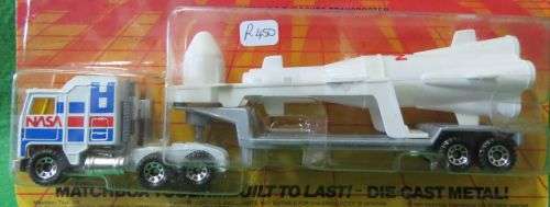 MATCHBOX CONVOY - NASA TRANSPORTER - KENWORTH and LOW BED TRAILER - CARDED 1990 - MADE IN THAILAND