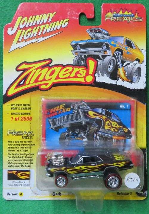 **JOHNNY LIGHTNING**1965 BUICK RIVIERA**STREET FREAKS**LTD EDITION OF 2500**1/64**ON SEALED PACK**
