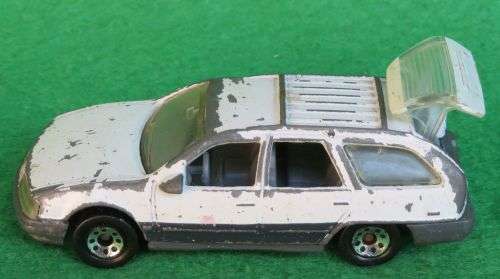 **MATCHBOX**MERCURY SABLE WAGON**METAL BASE**OPENING BOOT LID**