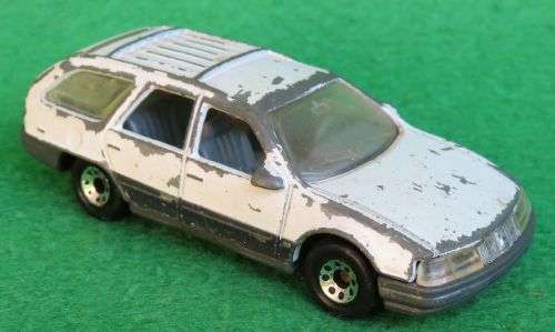 **MATCHBOX**MERCURY SABLE WAGON**METAL BASE**OPENING BOOT LID**