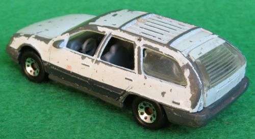 **MATCHBOX**MERCURY SABLE WAGON**METAL BASE**OPENING BOOT LID**