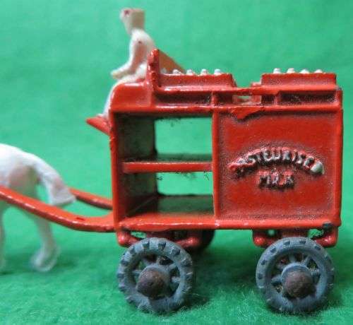 **MOKO LESNEY - #7**HORSE DRAWN MILK FLOAT**METAL BASE**GREY DIE CAST WHEELS*- MID 1950`s**
