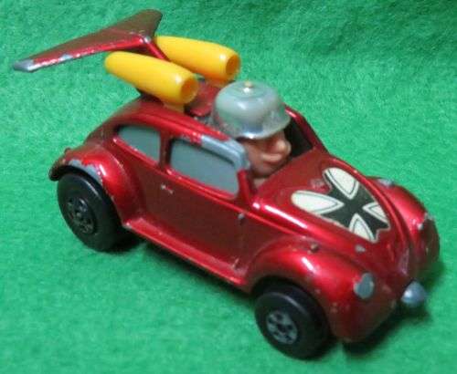 **MATCHBOX LESNEY No.11**VOLKSWAGEN FLYING BUG**METAL BASE**
