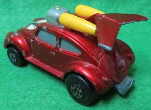 **MATCHBOX LESNEY No.11**VOLKSWAGEN FLYING BUG**METAL BASE**