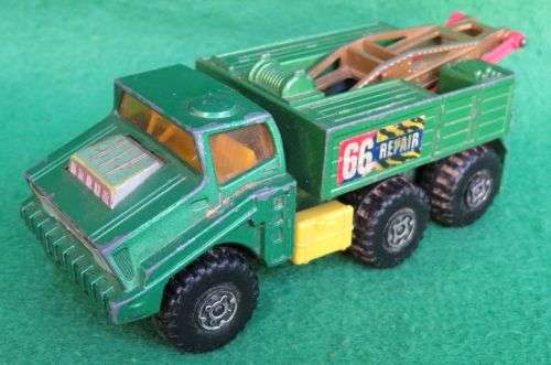 **MATCHBOX LESNEY**BATTLE KINGS K-110**RECOVERY VEHICLE**METAL BASE**