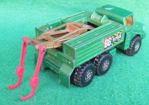 **MATCHBOX LESNEY**BATTLE KINGS K-110**RECOVERY VEHICLE**METAL BASE**