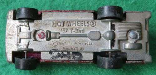 **HOTWHEELS**1957 THUNDER BIRD**METAL BASE**1981**