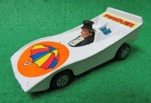 **VINTAGE CORGI**PENGUIN**DC COMICS 1979**ENGLAND**