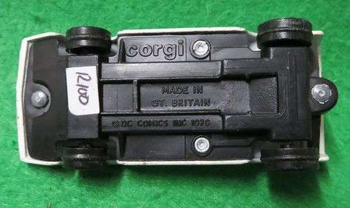 **VINTAGE CORGI**PENGUIN**DC COMICS 1979**ENGLAND**