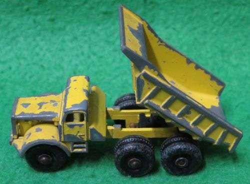 **MATCHBOX LESNEY No.6**EUCLID DUMP TRUCK**DOUBLE REAR AXLES**METAL BASE**1963**