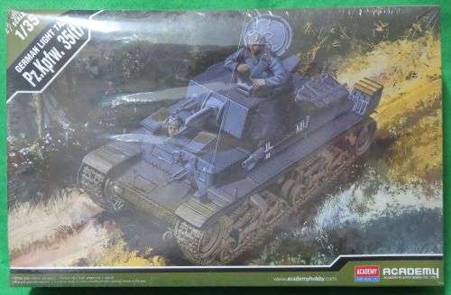 **ACADEMY**GERMAN LIGHT TANK**VINTAGE**1/35**BOX STILL SEALED**
