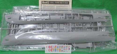 **REVELL**MODEL KIT**GERMAN SUBMARINE - TYPE XXI U 2540**WITH INTERIOR**530MM LONG**1/144**