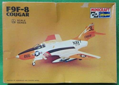 **HASEGAWA**MODEL KIT**GRUMMAN F9F-8 COUGAR**1/72**VINTAGE**MODEL LENGTH +-18.5CM**