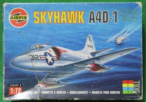 **AIRFIX**MODEL KIT**DOUGLAS A4 SKYHAWK**1/72**VINTAGE**