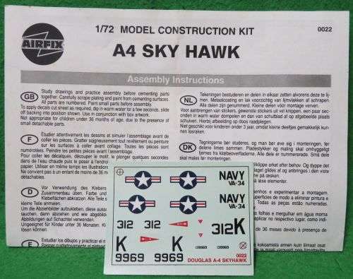**AIRFIX**MODEL KIT**DOUGLAS A4 SKYHAWK**1/72**VINTAGE**