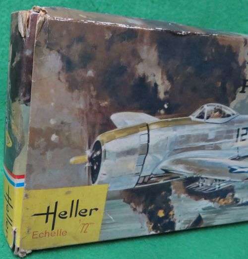 **HELLER**MODEL KIT**THUNDERBOLT P-47N**VINTAGE**1/72**MODEL LENGTH+-16CM**NO INSTRUCTIONS**