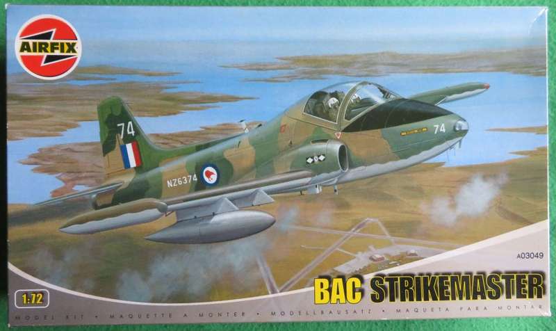 **AIRFIX**MODEL KIT**BAC STRIKEMASTER**VINTAGE**1/72**LENGTH +-14.5CM**