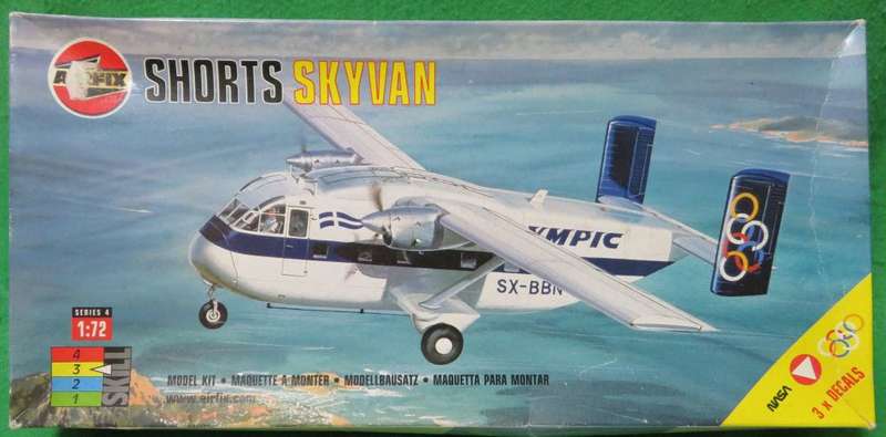 **AIRFIX**MODEL KIT**SHORTS SKYVAN**VINTAGE**1/72**LENGTH +-17CM**
