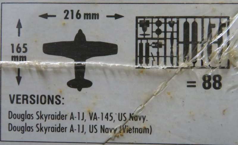 **AIRFIX**MODEL KIT**DOUGLAS SKYRAIDER**1/72**BOX STILL SEALED**