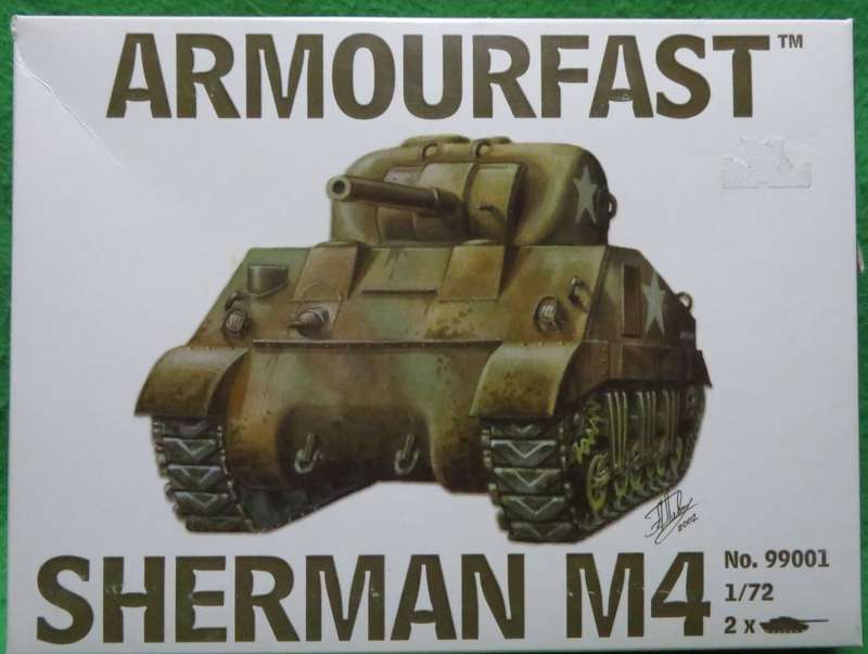 **ARMOURFAST**MODEL KIT**2 KITS IN BOX - SHERMAN M4**1/72**