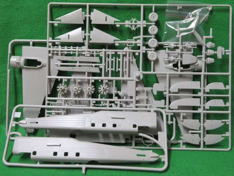 **ITALERI**MODEL KIT**BR20/M CICOGNA - ITALIAN MEDIUM BOMBER**VINTAGE**1/72**LENGTH +-23CM**