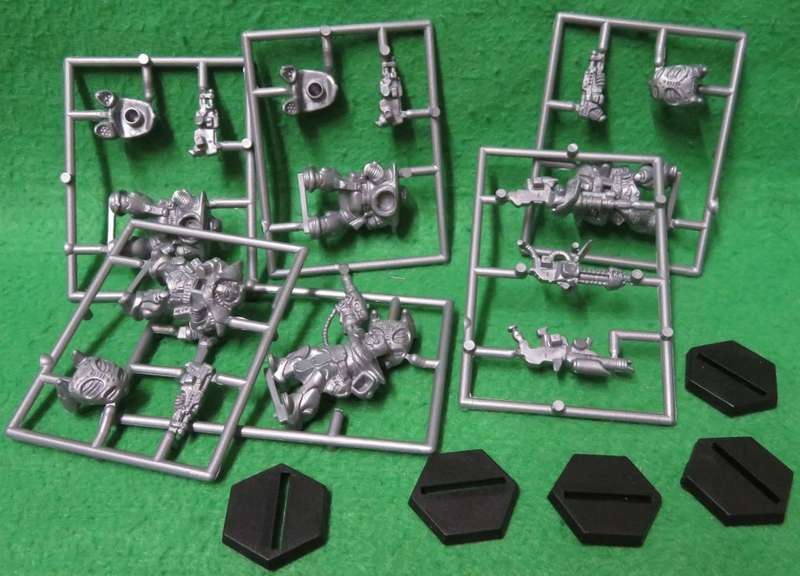 **Nexos**Model kit**XXX Century Warriors (23 Parts)**28mm Scale**