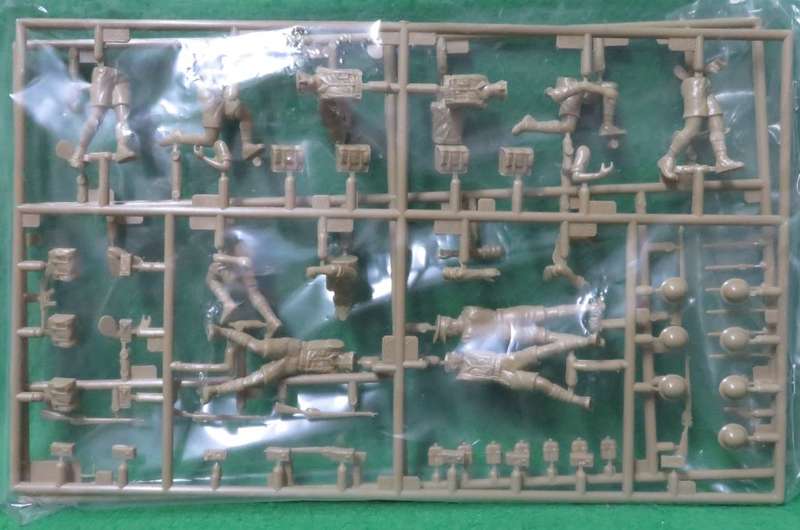 **Tamiya**Model kit** British 8th Army - Desert Rats  (8 Figures & Accessories)**Vintage**