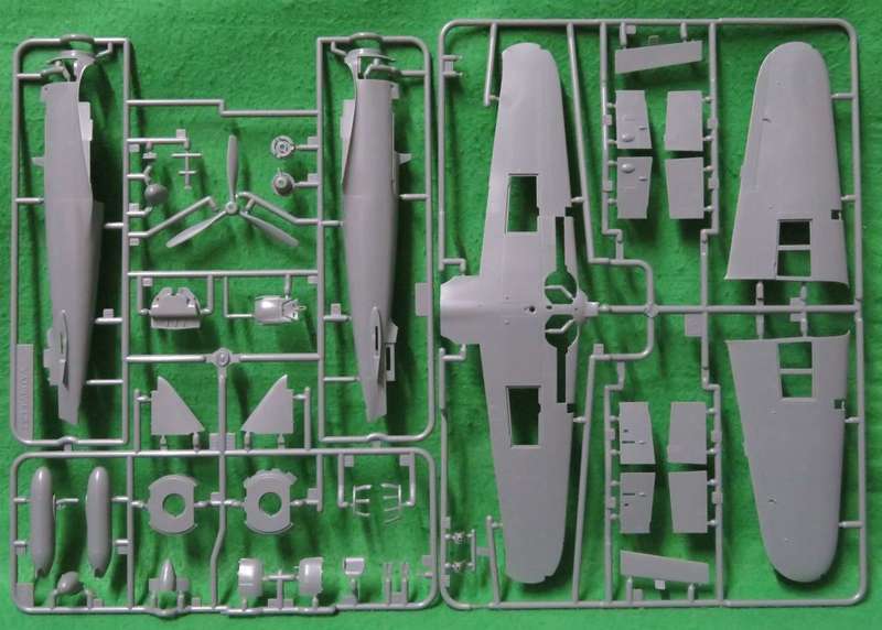 **Tamiya**Model kit**Mitsubishi A6M5/5a Zero Fighter (ZEKE)**1/148**Length +-23cm**