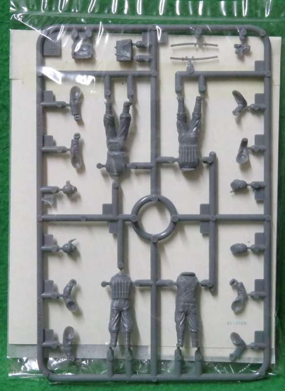 **Tamiya**Model kit**Mitsubishi A6M5/5a Zero Fighter (ZEKE)**1/148**Length +-23cm**