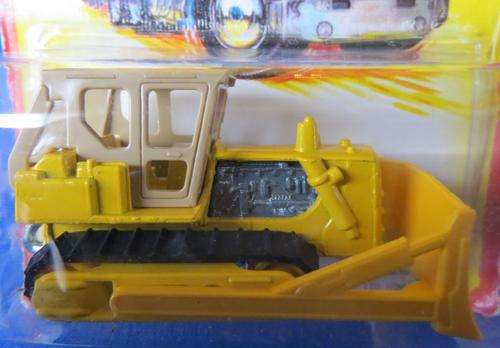 ***RARE***CATERPILLAR TRACTOR #64***MATCHBOX LESNEY***MADE IN ENGLAND***1980 CARDED***