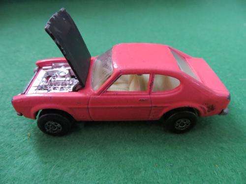 **MATCHBOX**FORD CAPRI (A)**NO 54**MADE IN ENGLAND-LESNEY**1970**BONNET OPENS**