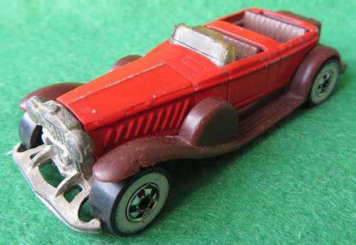 **1976 HOT WHEELS**1931 DOOZIE (RED)**DIECAST MODEL**SCALE +- 1/64**