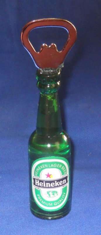 ***HEINEKEN BOTTLE OPENER***WITH MAGNET @ BACK***NEW***