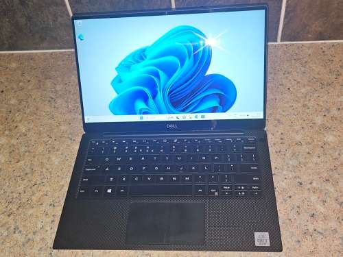DELL XPS 13 7390 Touch Screen