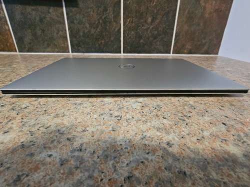 DELL XPS 13 7390 Touch Screen